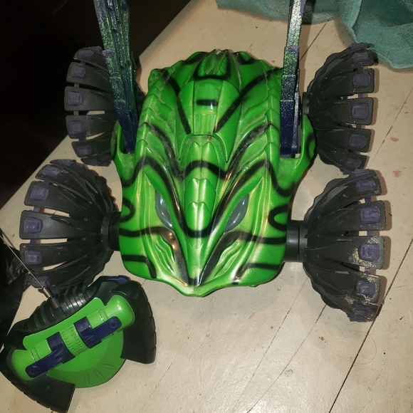 Tycho Pycho Remote Control Car - Picture 2 of 2